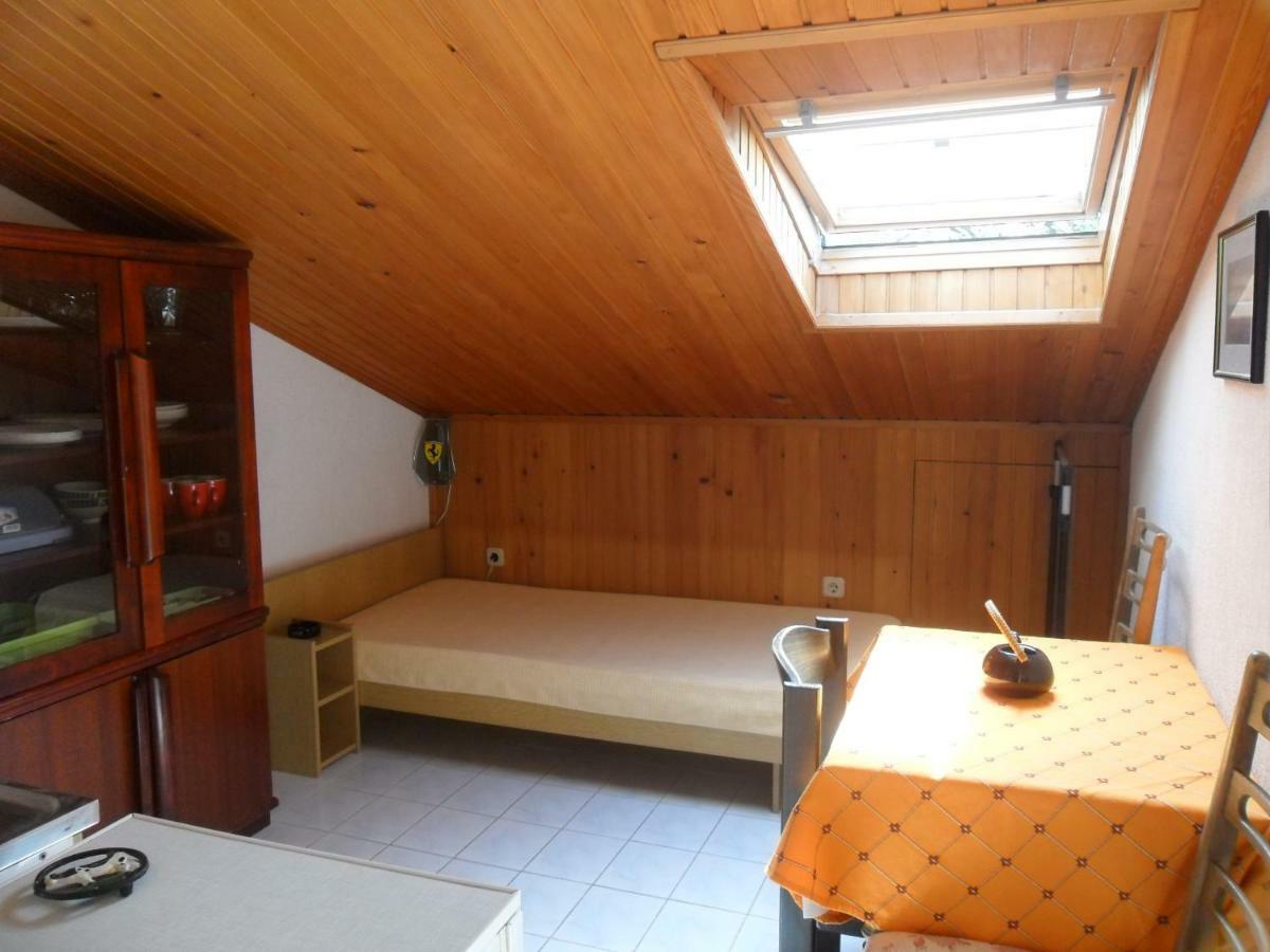 Apartments Simpa Njivice Extérieur photo