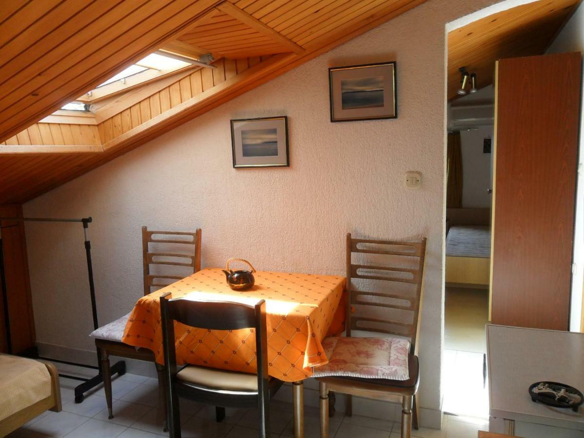 Apartments Simpa Njivice Extérieur photo