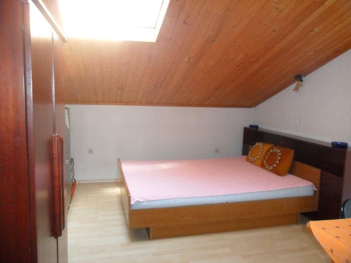 Apartments Simpa Njivice Extérieur photo